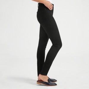 Everlane Women's Skinny Jeans - Black